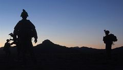 Amerit vojci pr v Afghnistnu zabjeli civilisty. Bezdvodn